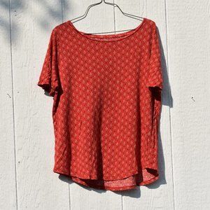 Red linen t-shirt